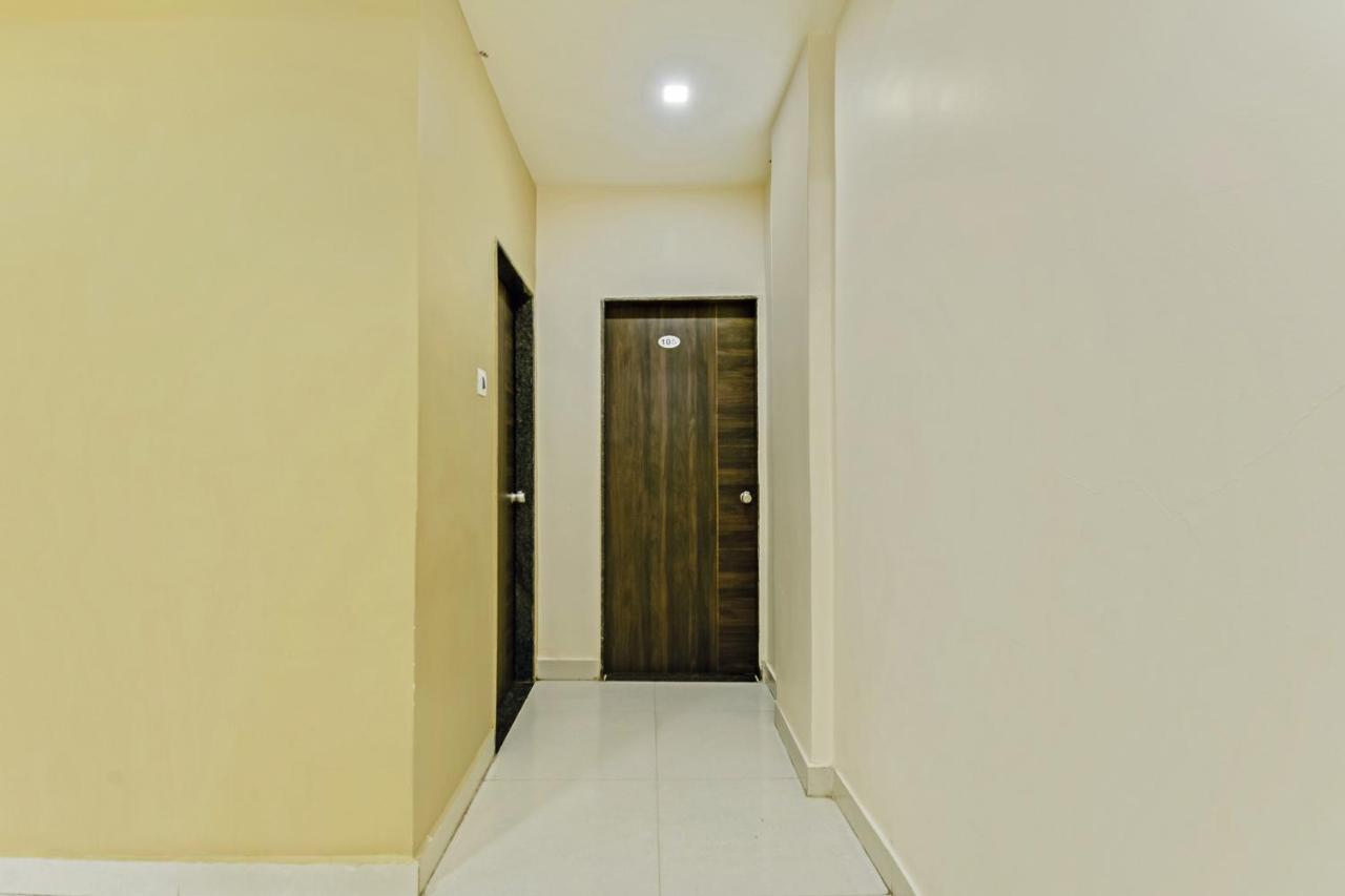 Oyo 48352 Hotel Bhagyalaxmi Kāla Kültér fotó